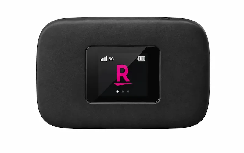 Rakuten WiFi Pocket 5G in Japan